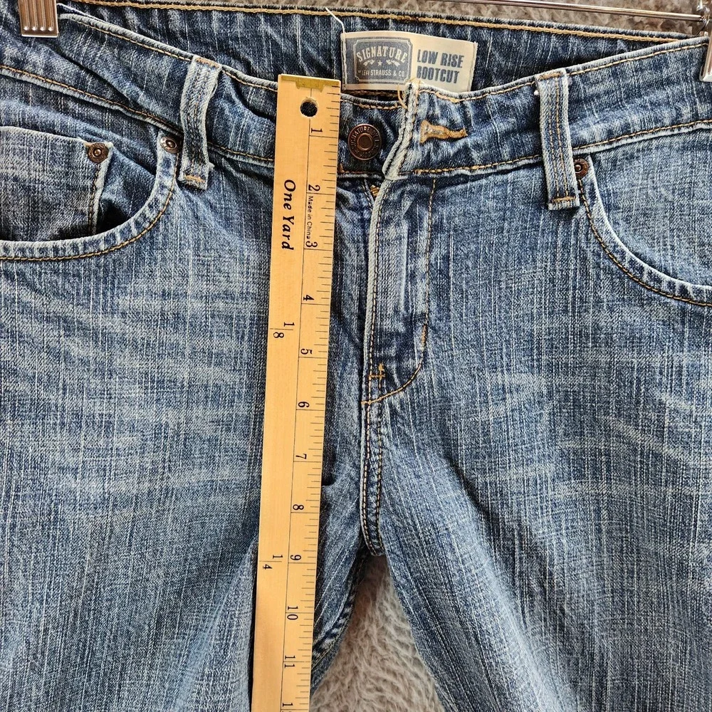 Levis levi signature